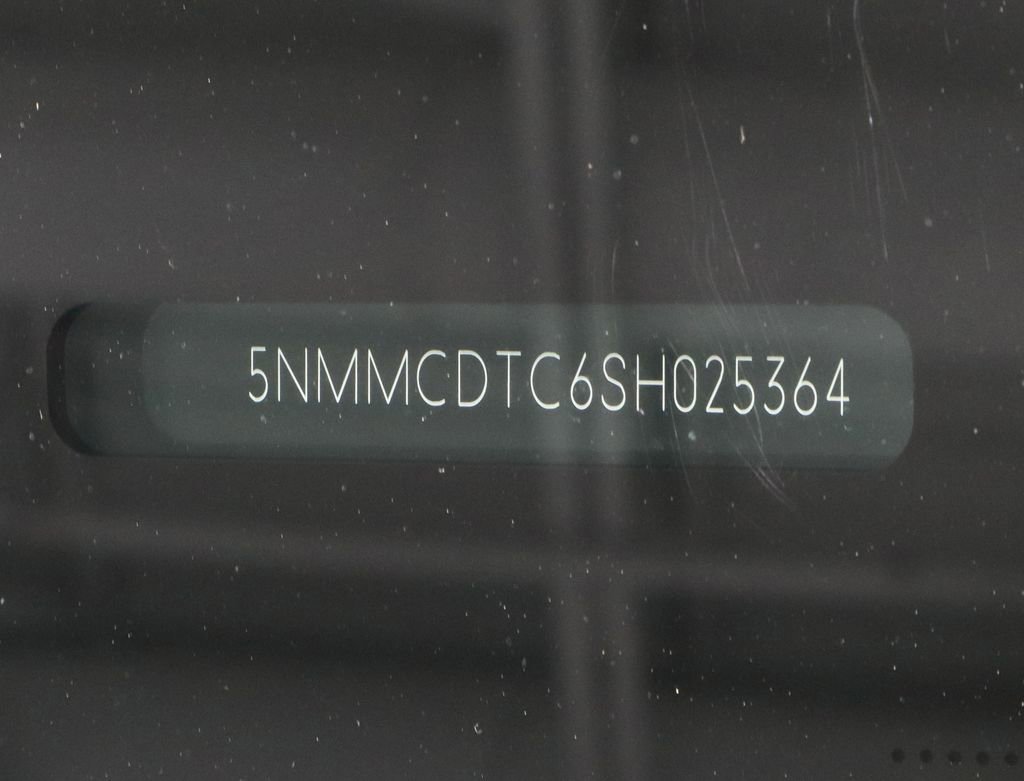 Used 2025 Genesis GV70 3.5T Sport w/ Sport Advanced Package AWD/4WD image 34