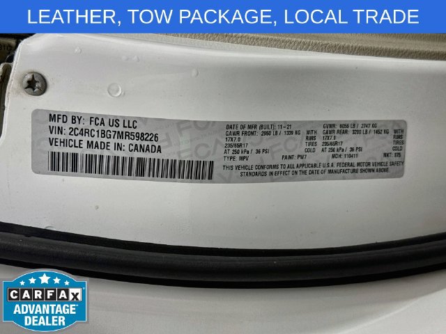 Used 2021 Chrysler Pacifica Touring-L FWD image 32