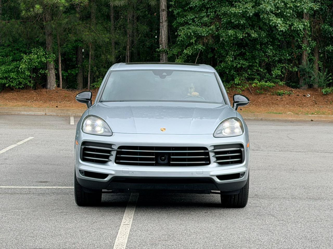 Used 2021 Porsche Cayenne AWD/4WD image 2