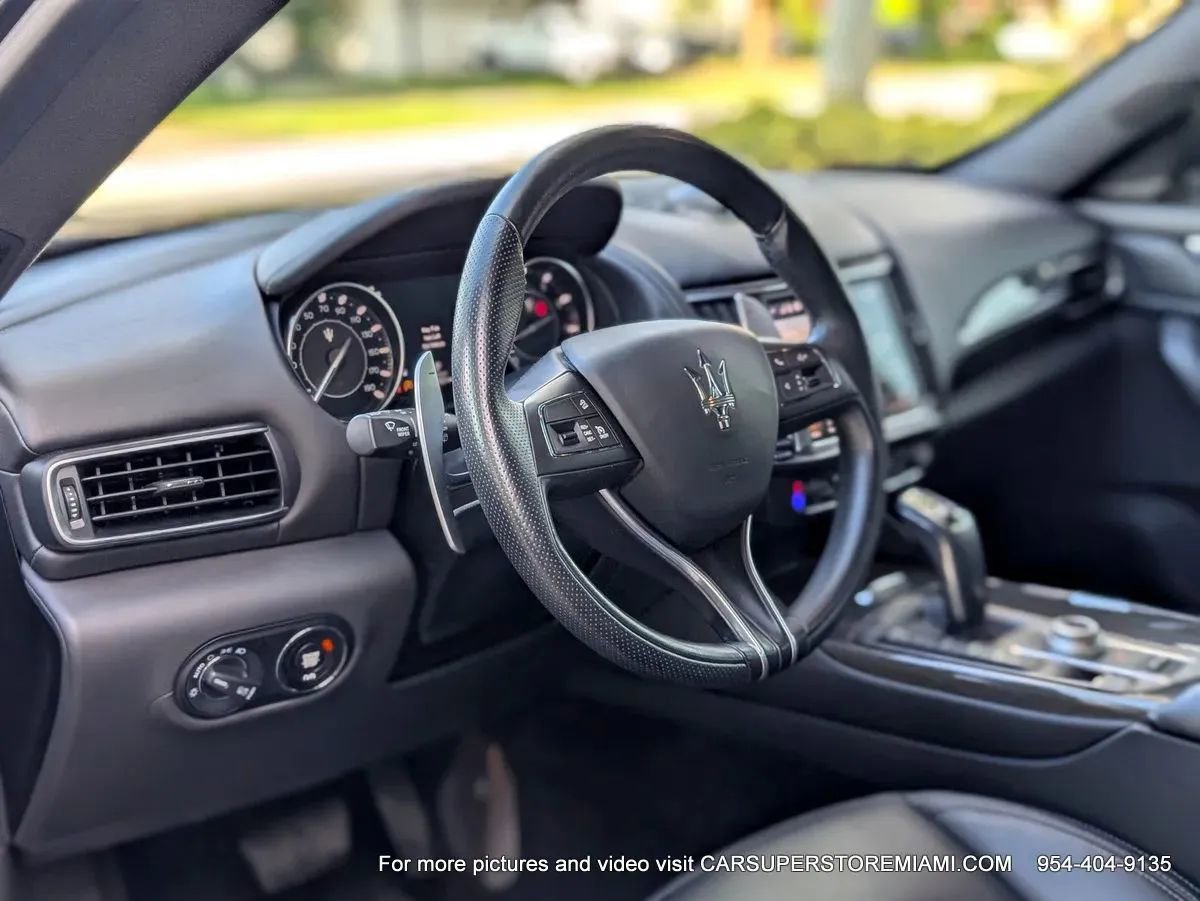 Used 2021 Maserati Levante image 19