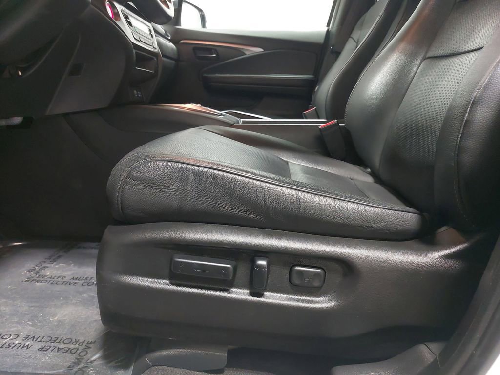 Used 2023 Honda Passport EX-L image 29