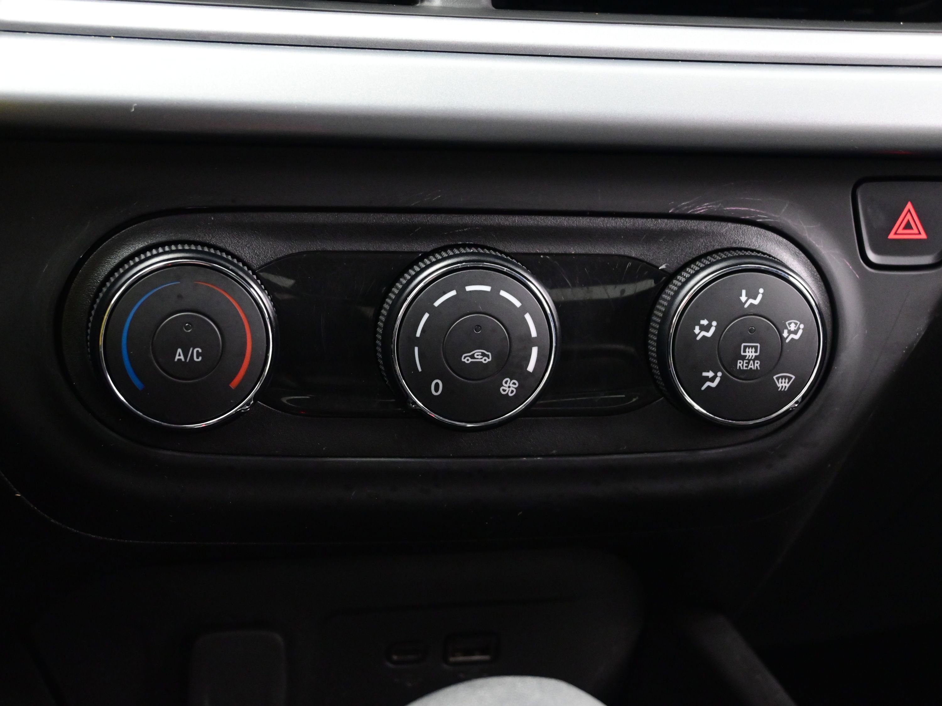 Used 2025 Chevrolet Trax LS w/ Driver Confidence Package image 19