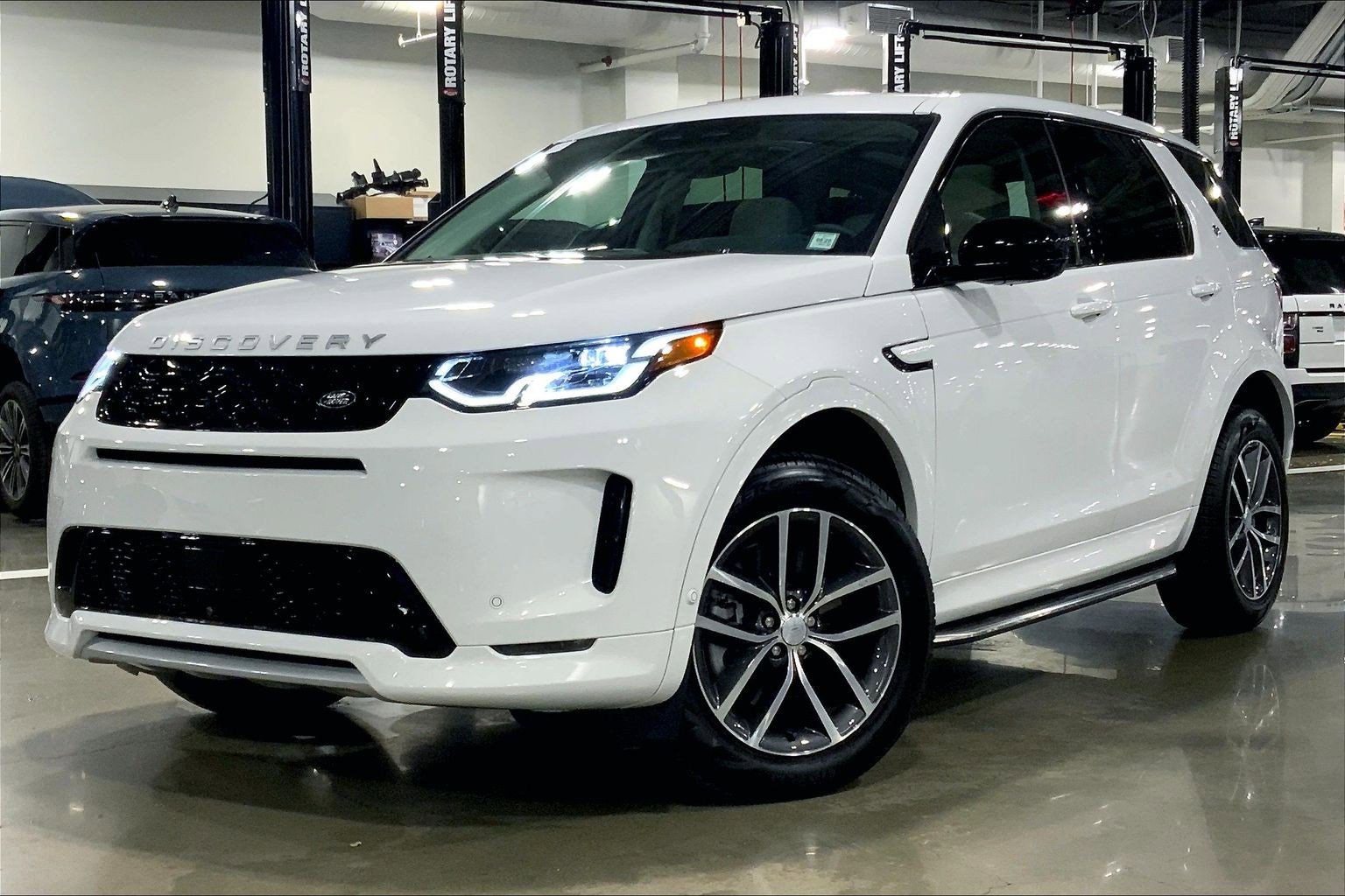 New 2025 Land Rover Discovery Sport S