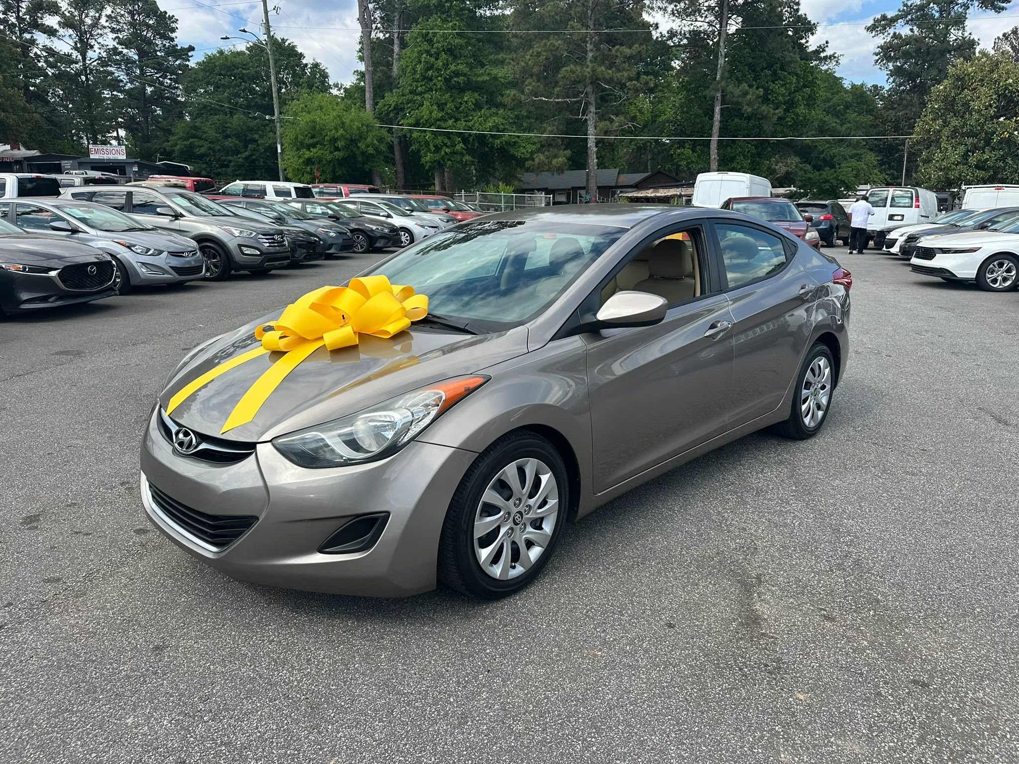 Used 2013 Hyundai Elantra GLS FWD image 29