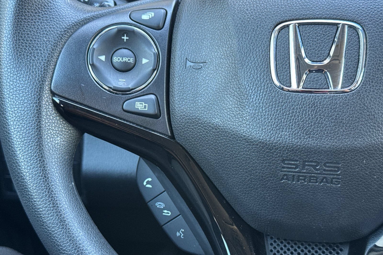 Used 2022 Honda HR-V EX image 25