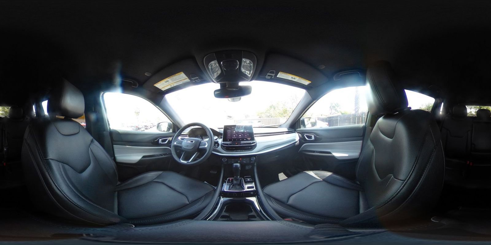 Used 2025 Jeep Compass Limited image 43