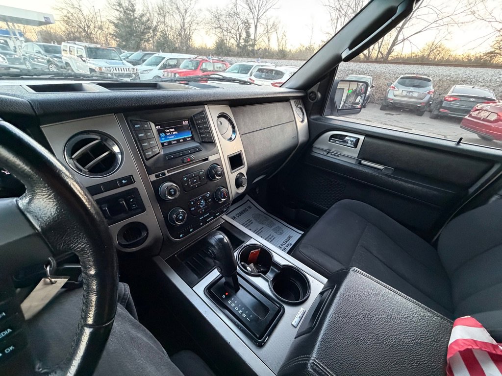 Used 2015 Ford Expedition EL XLT image 15