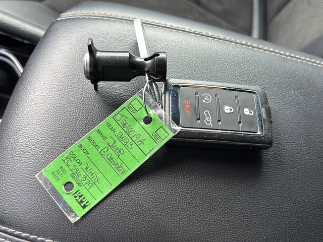 Certified 2023 Jeep Grand Cherokee Altitude AWD/4WD image 29