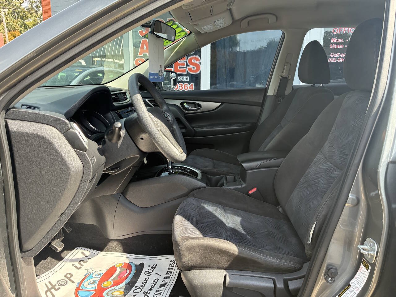 Used 2015 Nissan Rogue S FWD image 8