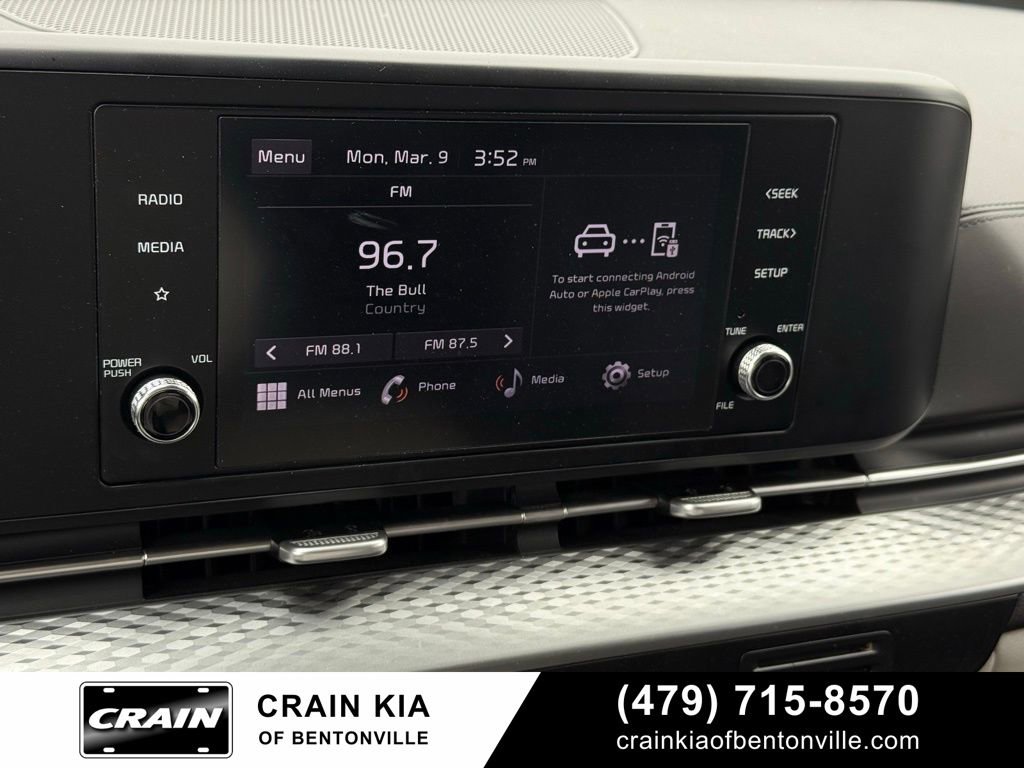 Certified 2024 Kia Carnival LX image 15
