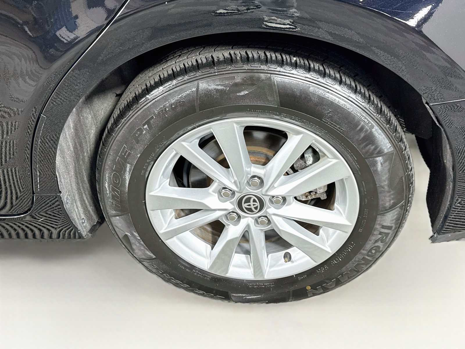 Used 2025 Toyota Camry LE FWD image 23