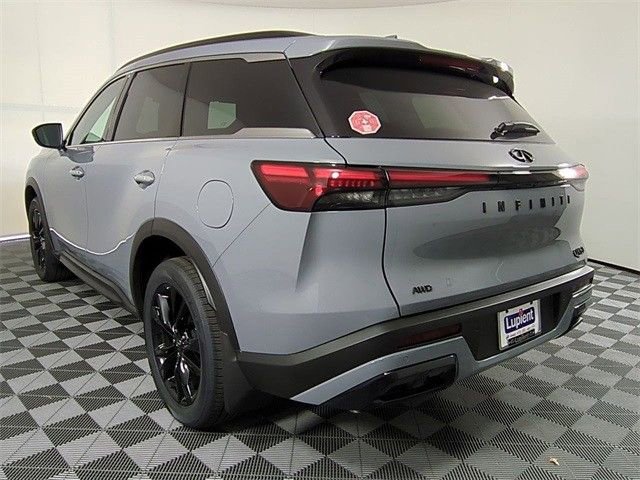 Certified 2025 INFINITI QX60 Luxe w/ Black Edition image 9