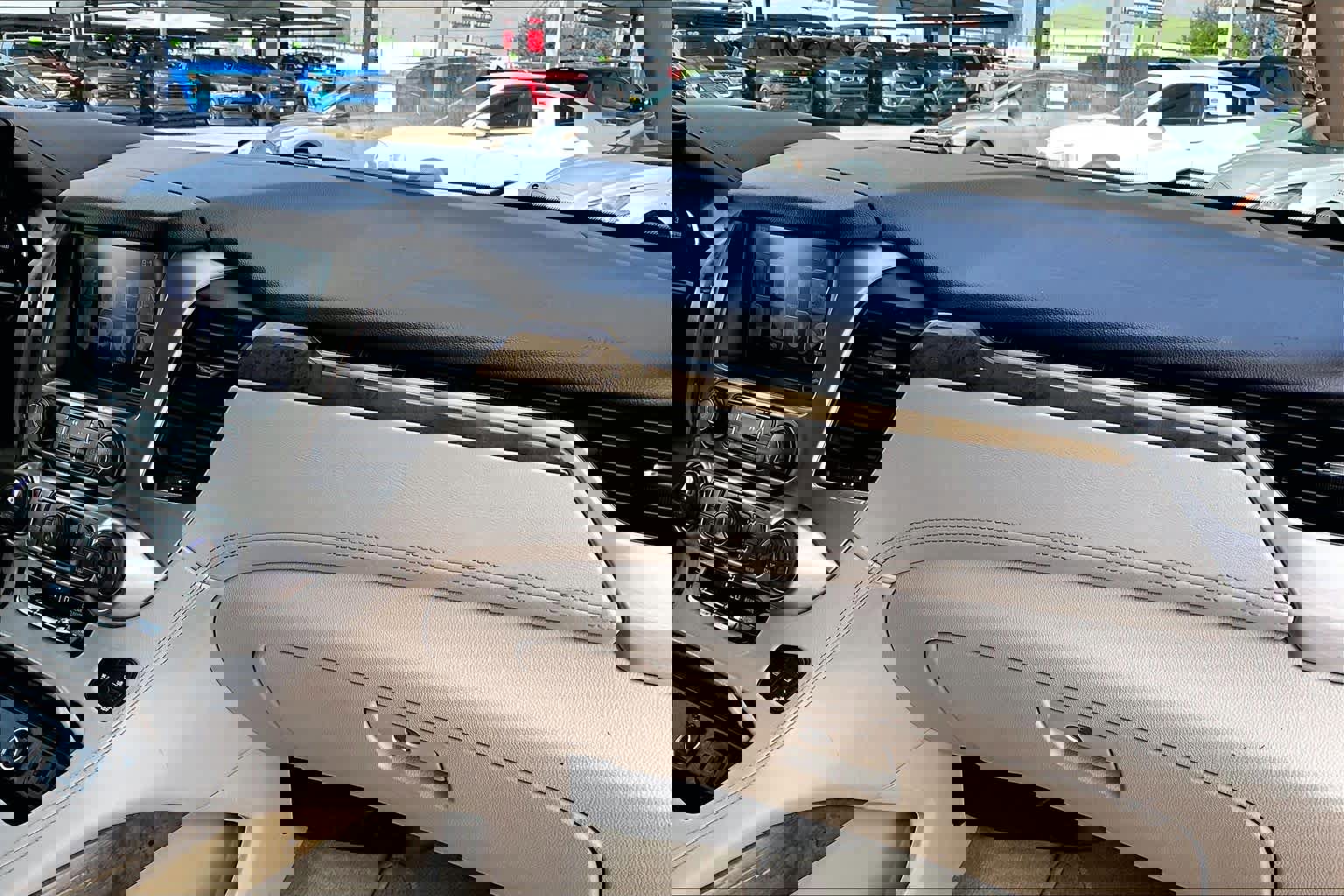 Used 2017 GMC Yukon XL Denali w/ Open Road Package image 19