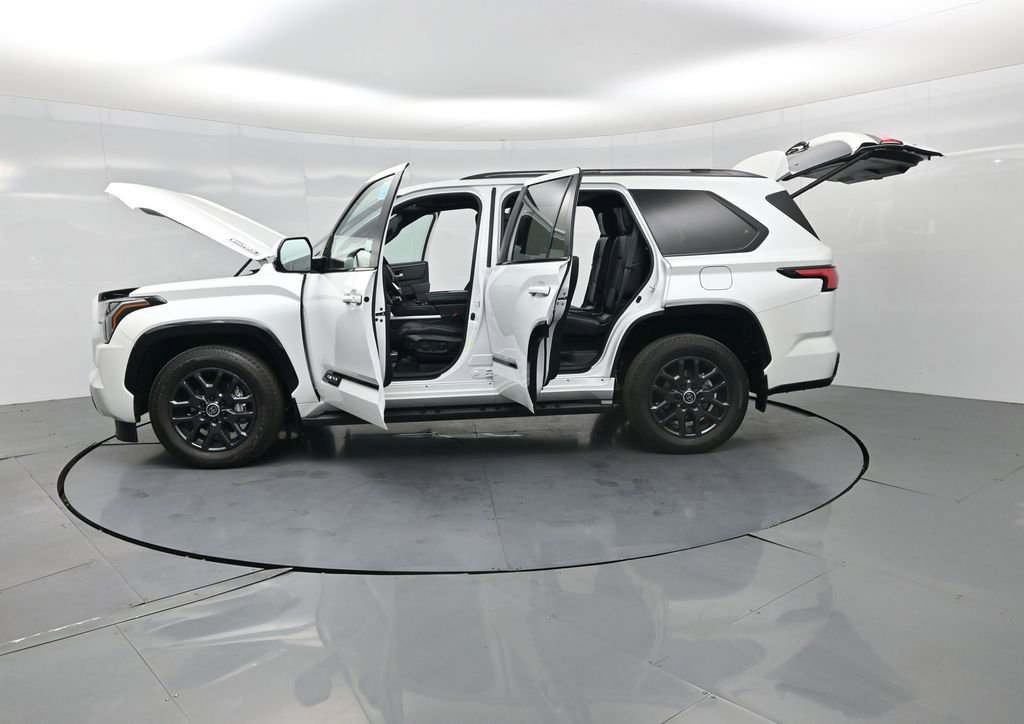 Used 2024 Toyota Sequoia Platinum image 34