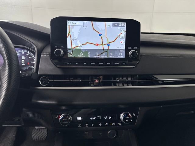 Used 2024 Mitsubishi Outlander SE image 23