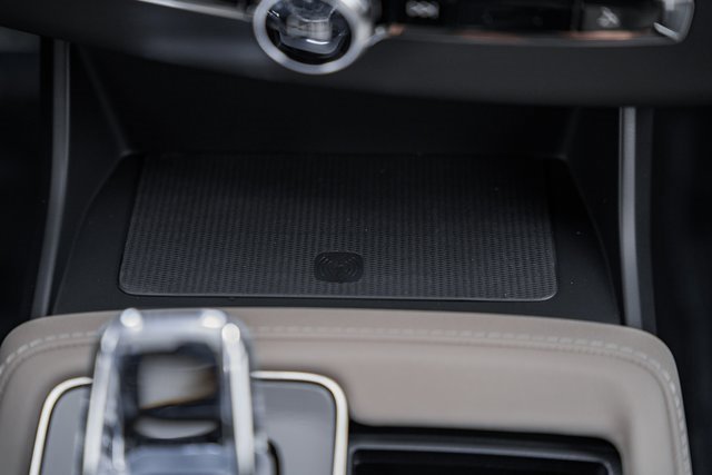 New 2026 Volvo XC90 B6 Ultra image 24