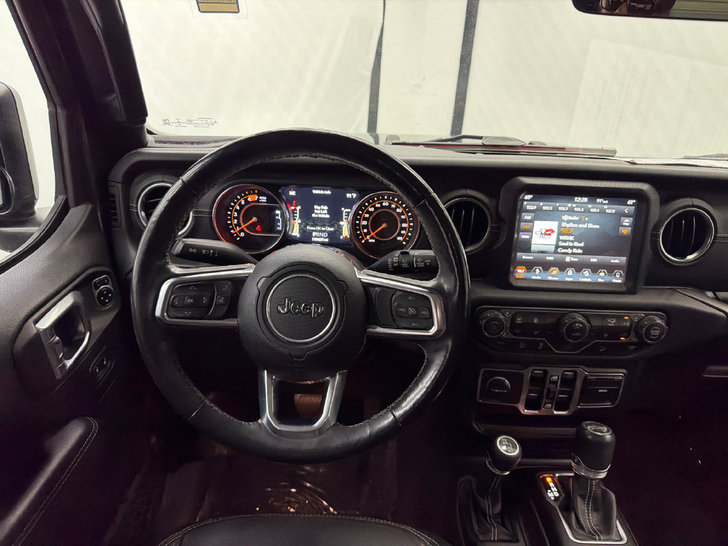 Used 2018 Jeep Wrangler Unlimited Sahara AWD/4WD image 23