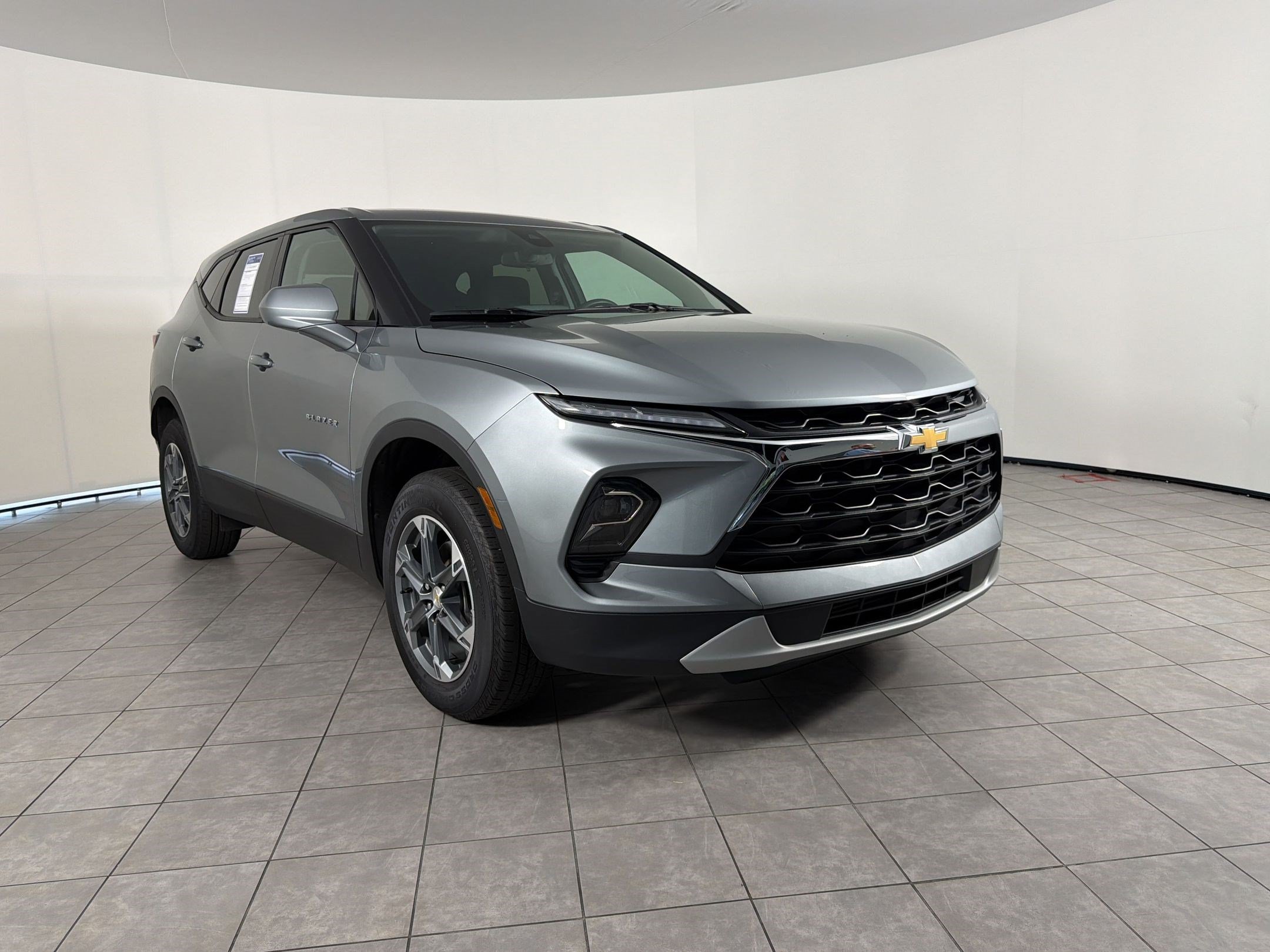 Used 2025 Chevrolet Blazer LT AWD/4WD image 7