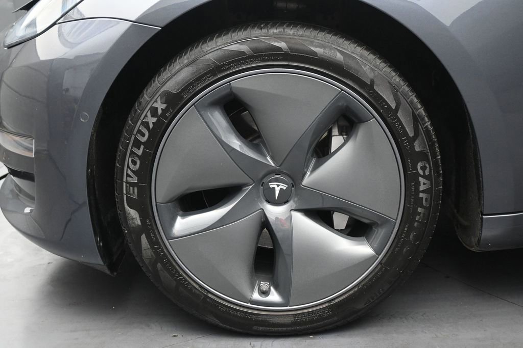 Used 2020 Tesla Model 3 Standard Range Plus RWD image 36
