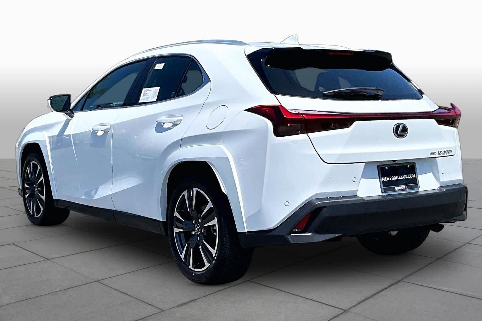 New 2026 Lexus UX 300h AWD image 7