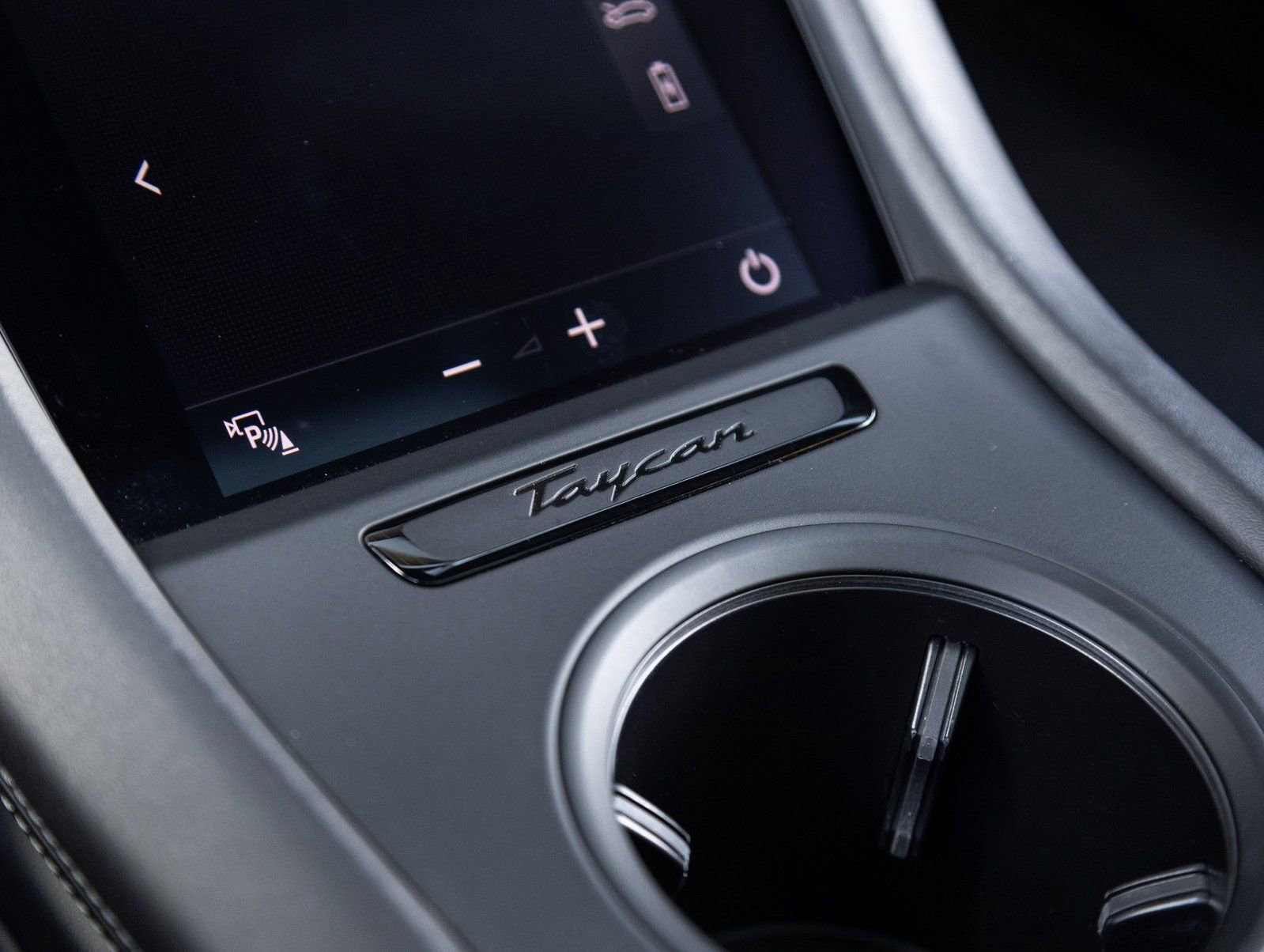 Certified 2022 Porsche Taycan GTS image 28