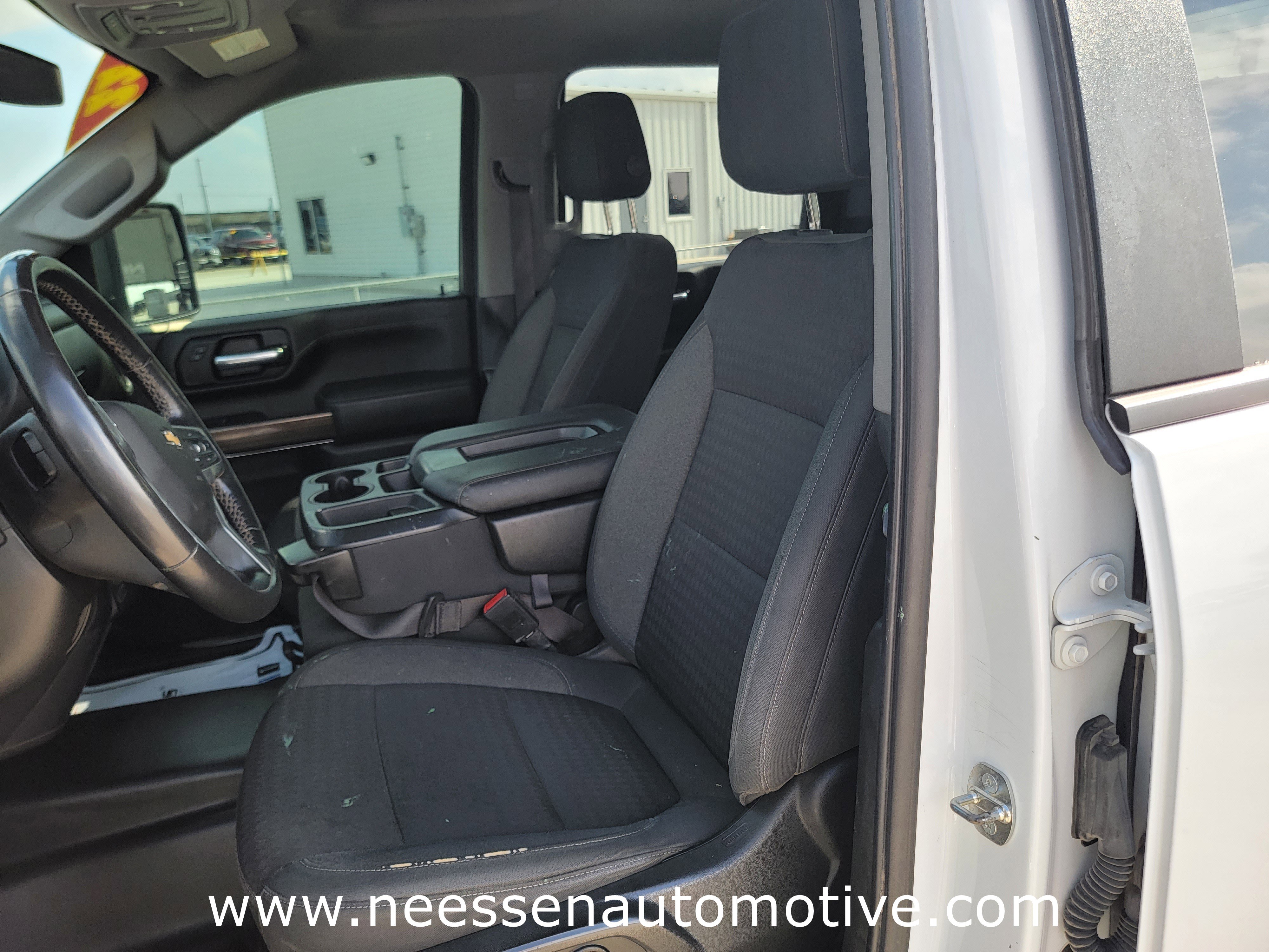 Used 2022 Chevrolet Silverado 2500 LT w/ Convenience Package image 15