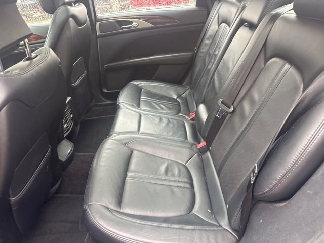 Used 2017 Lincoln MKZ Reserve w/ Climate Package image 30