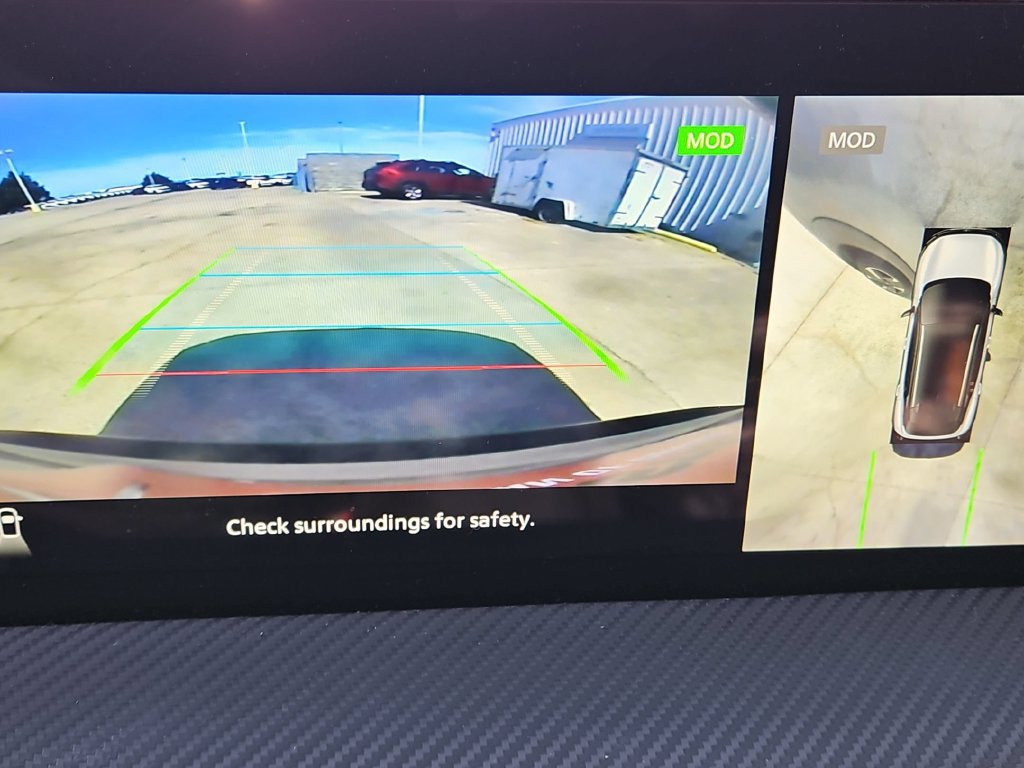 Used 2025 Nissan Kicks SR w/ Illumination Package FWD image 13