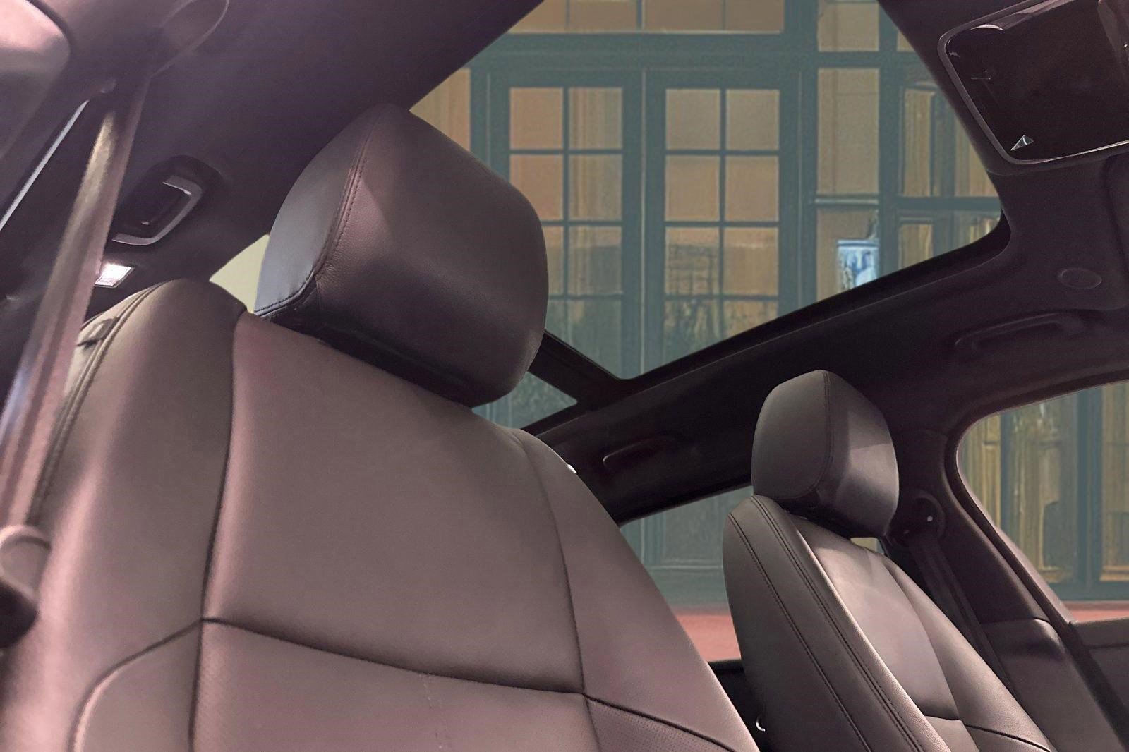 Certified 2026 Land Rover Range Rover Velar S AWD/4WD image 16