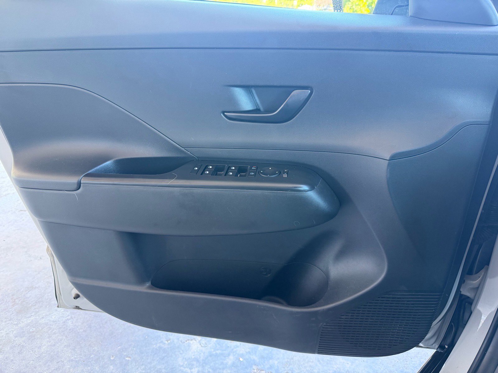 Used 2024 Hyundai Kona SEL AWD/4WD image 24