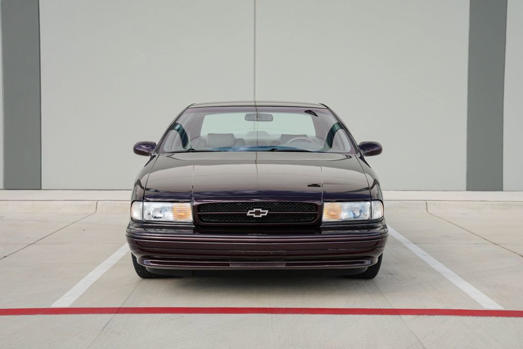 Used 1996 Chevrolet Impala SS RWD image 3