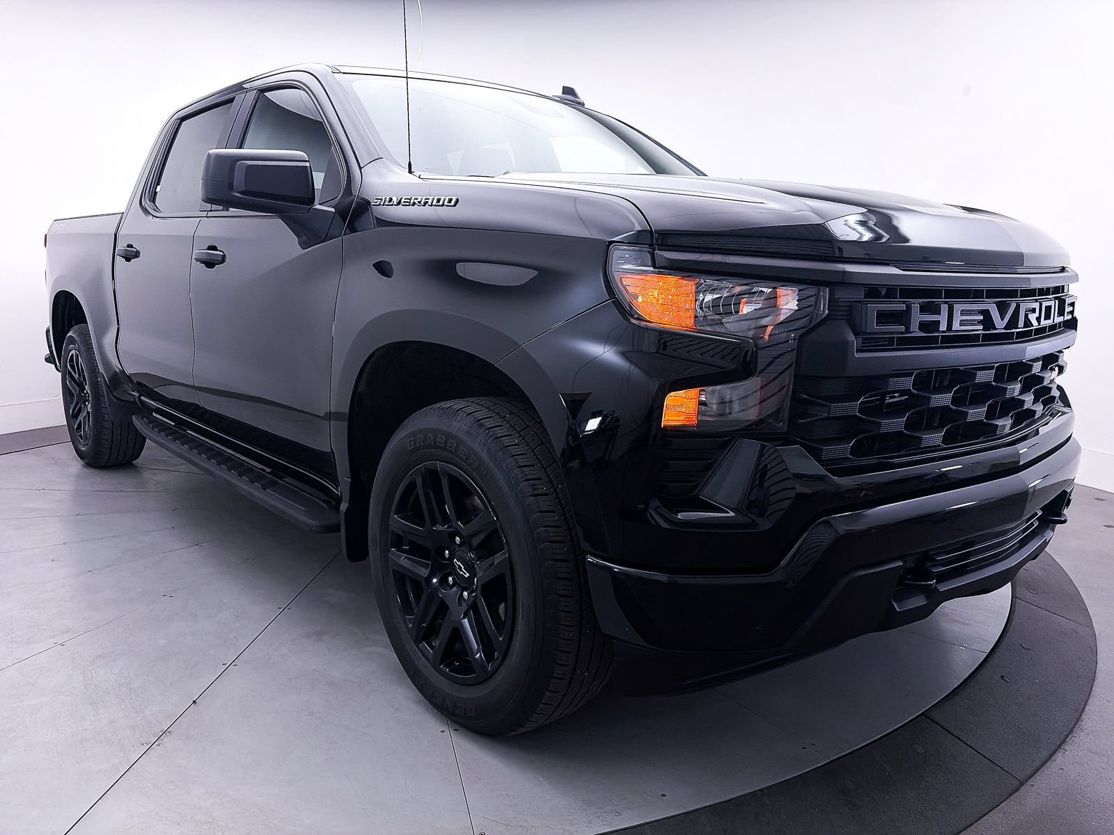 Used 2024 Chevrolet Silverado 1500 Custom AWD/4WD image 10