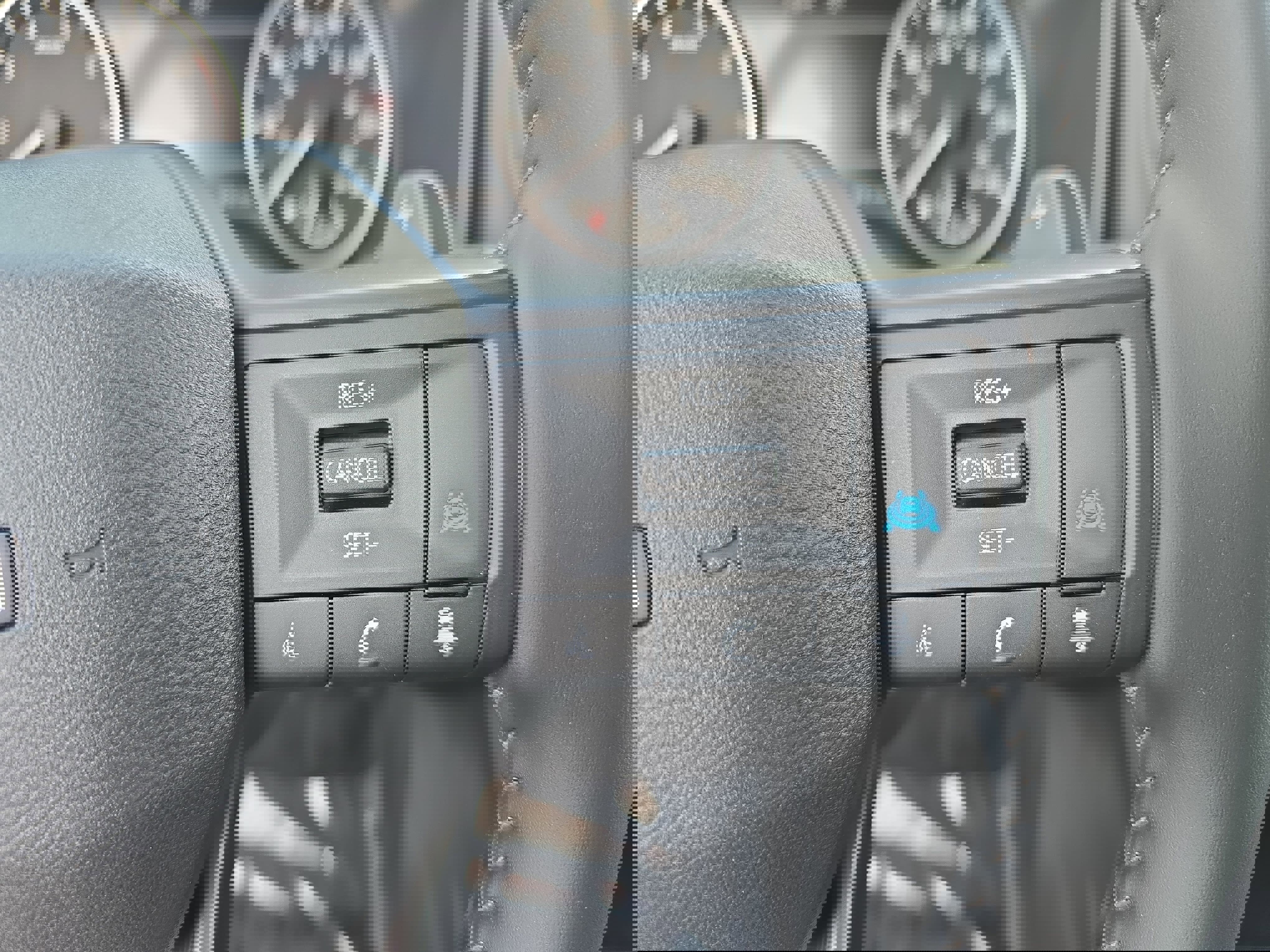 Used 2025 Nissan Rogue SV image 20