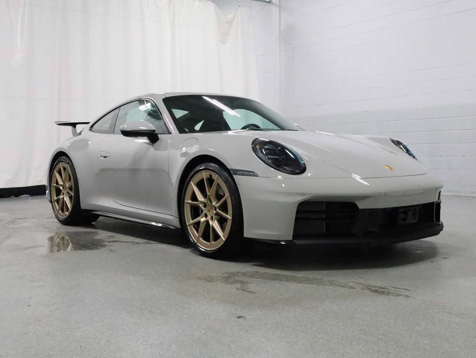 Certified 2025 Porsche 911 Carrera RWD image 13