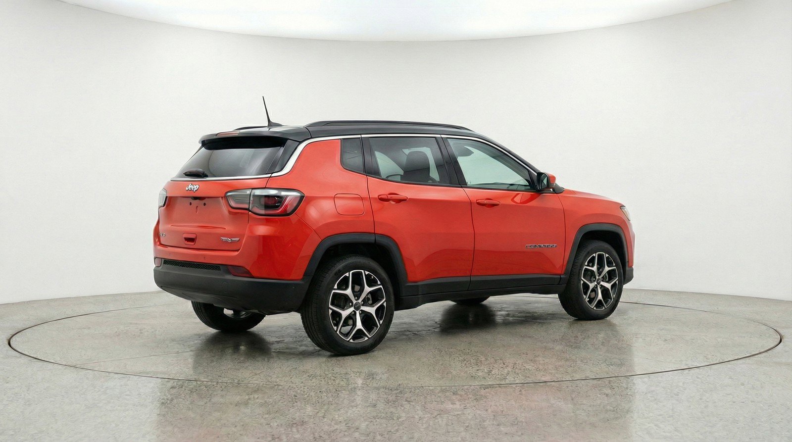 Used 2025 Jeep Compass Limited image 9