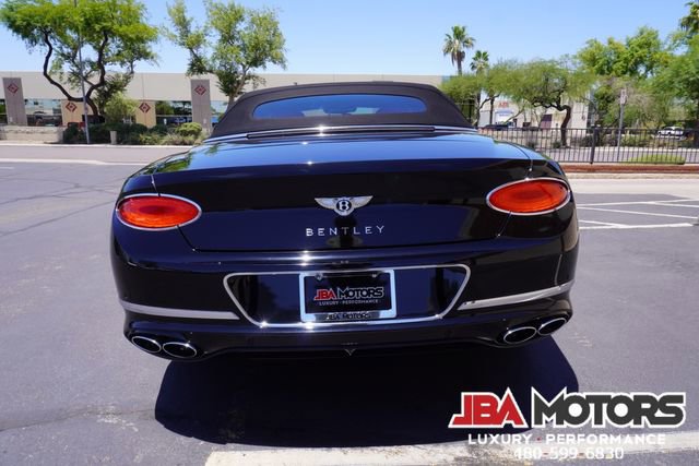 Used 2022 Bentley Continental GT image 34