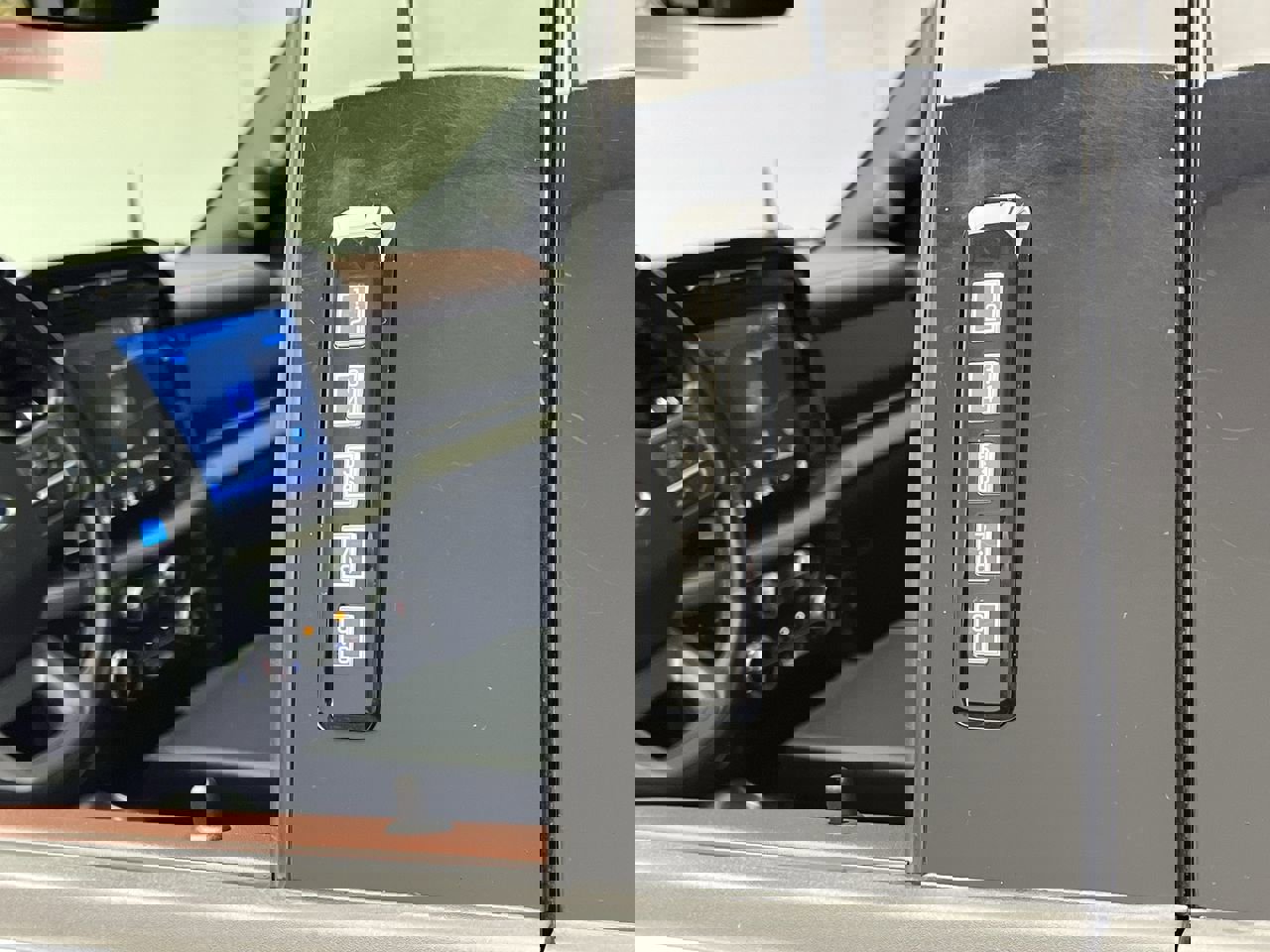 Used 2023 Ford F150 Lariat w/ Max Trailer Tow Package image 10