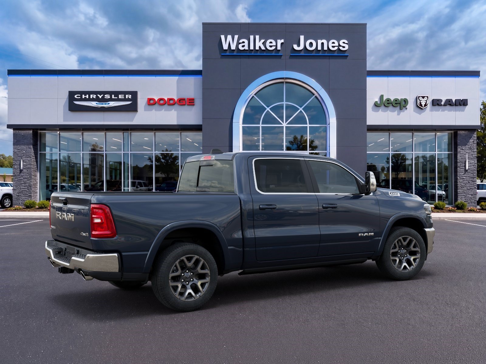 New 2026 RAM 1500 Laramie AWD/4WD image 4