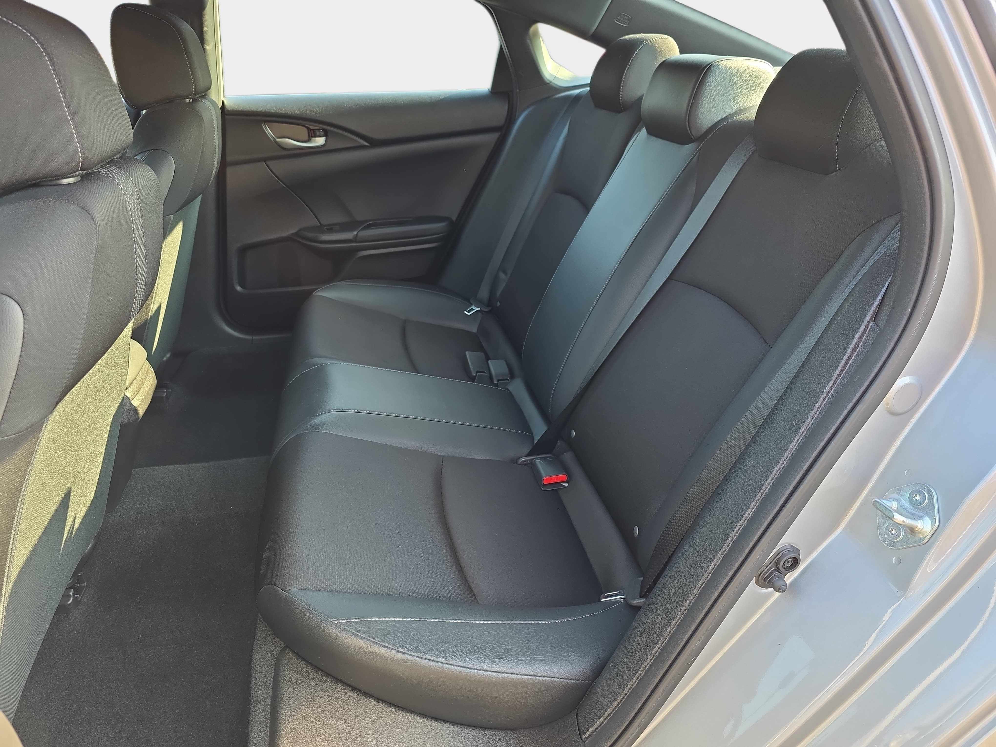 Used 2021 Honda Civic Sport image 11