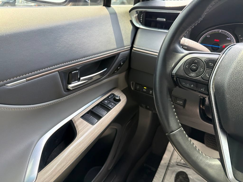 Used 2022 Toyota Venza XLE AWD/4WD image 20