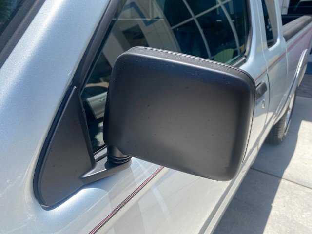 Used 2002 Nissan Frontier XE image 30