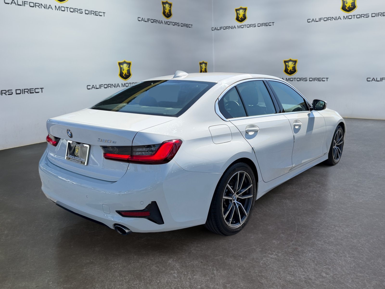 Used 2021 BMW 330e w/ Driving Assistance Package RWD image 5