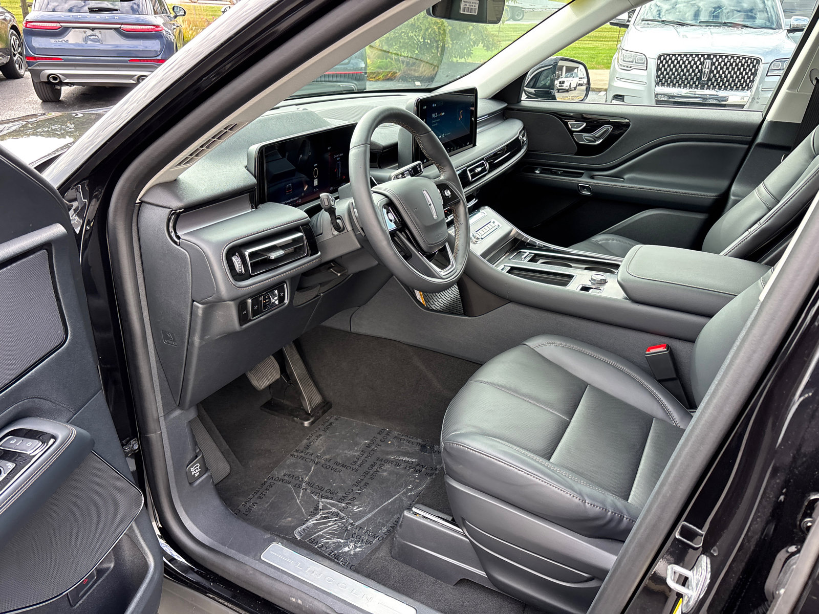 New 2026 Lincoln Aviator AWD image 26