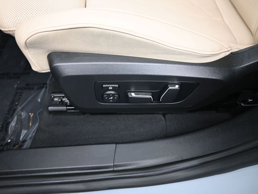 Used 2025 BMW X3 xDrive30i image 16