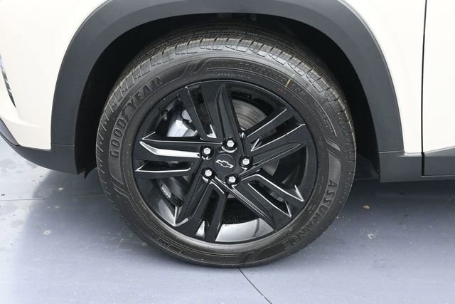 New 2026 Chevrolet Trax ACTIV w/ Sunroof Package FWD image 22