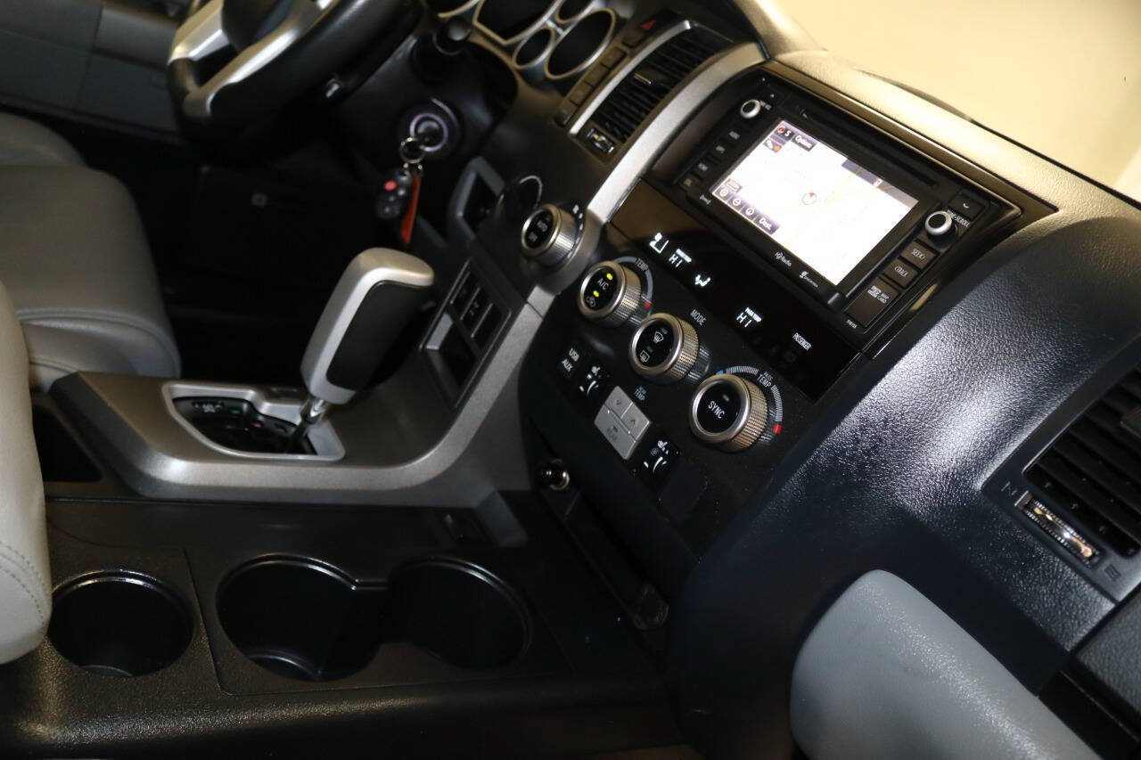 Used 2017 Toyota Sequoia Limited w/ Safety & Convenience Package AWD/4WD image 67