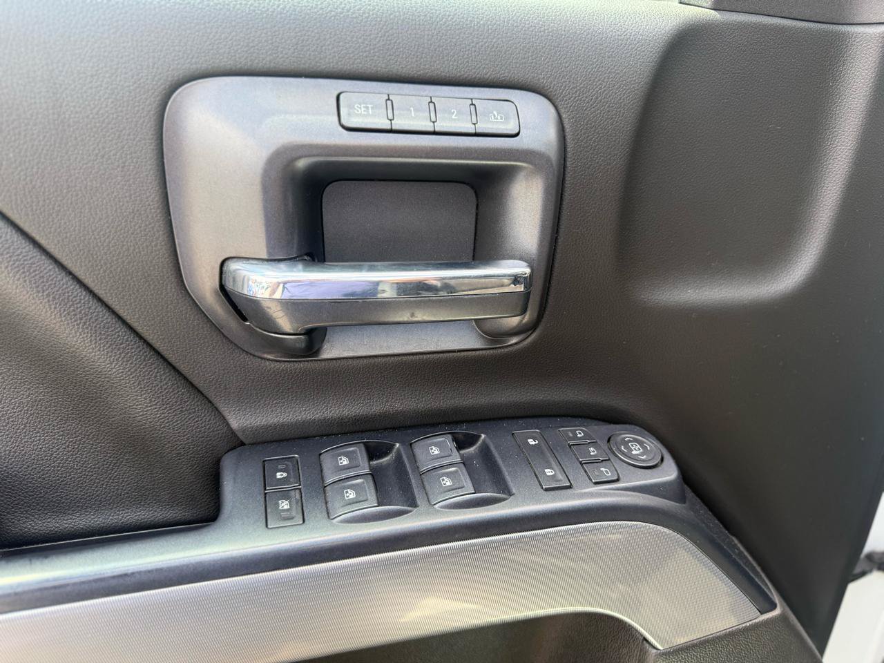 Used 2019 Chevrolet Silverado 2500 LTZ w/ Duramax Plus Package AWD/4WD image 28