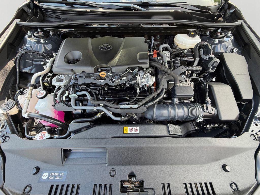 Used 2025 Toyota Camry LE FWD image 9