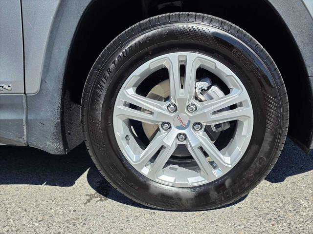 Used 2024 GMC Terrain SLE AWD/4WD image 9