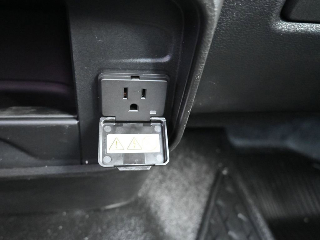 New 2025 RAM 5500 Tradesman image 31